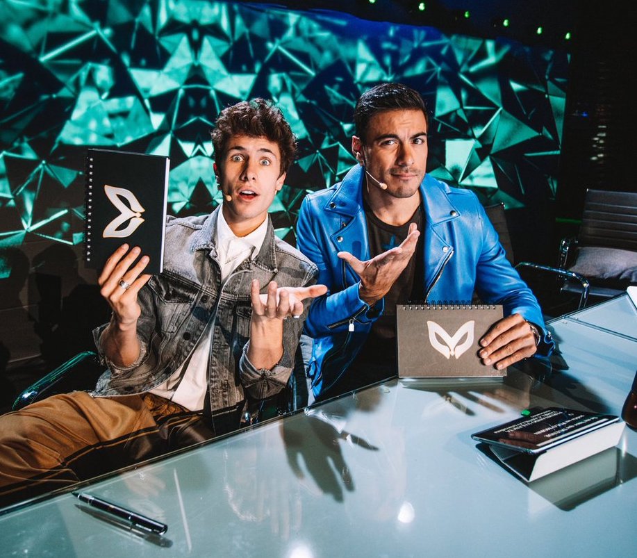 Carlos Rivera y Juanpa Zurita romance 