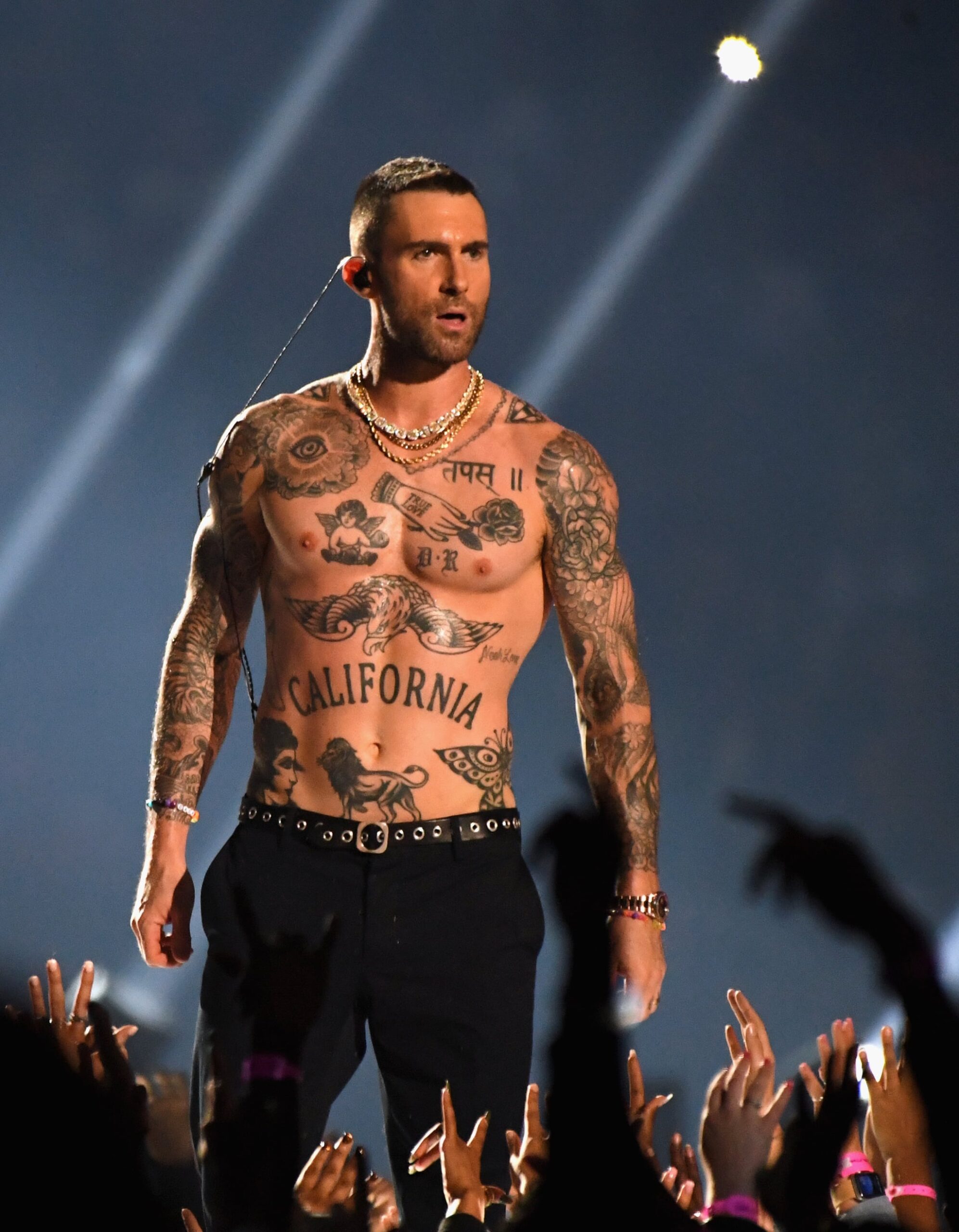 judíos guapos famosos Adam Levine