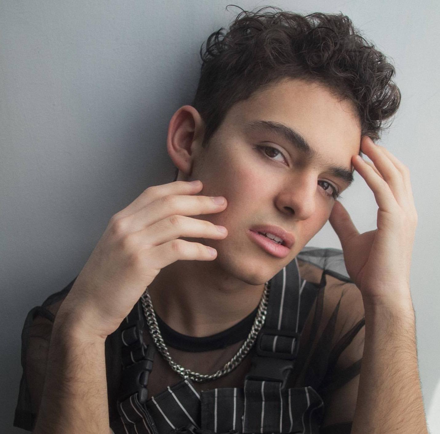 Joaquín Bondoni reacciones famosos preguntas incómodas sexualidad