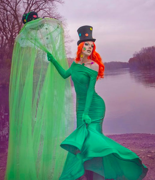 utica queen fuera drag race rupaul