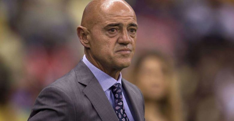 Chelis es un famoso homofóbico que participará en las elecciones 2021