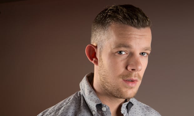famosos rol sexual Russell tovey