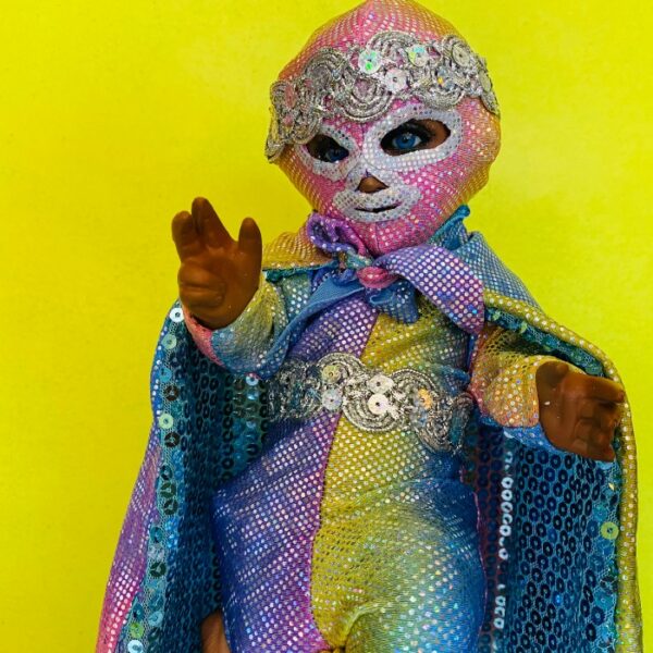 Nino Dios drag arcoiris causa polemica