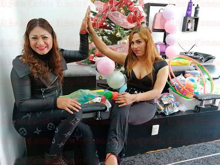 comunidad LGBT+ recolecta juguetes para los Reyes Magos