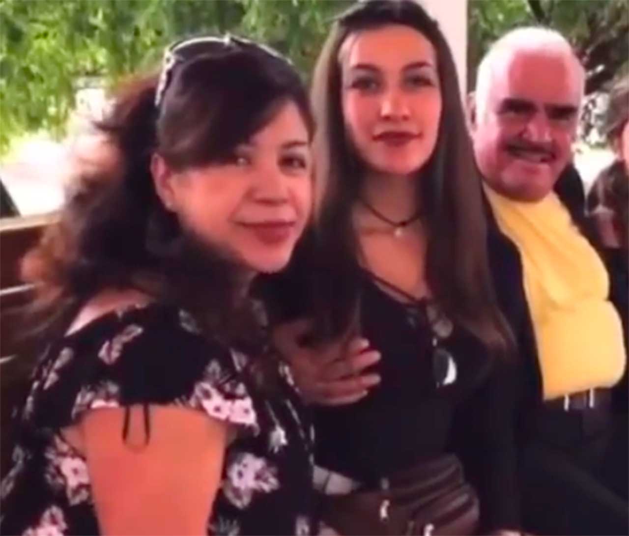 video vicente fernandez acoso