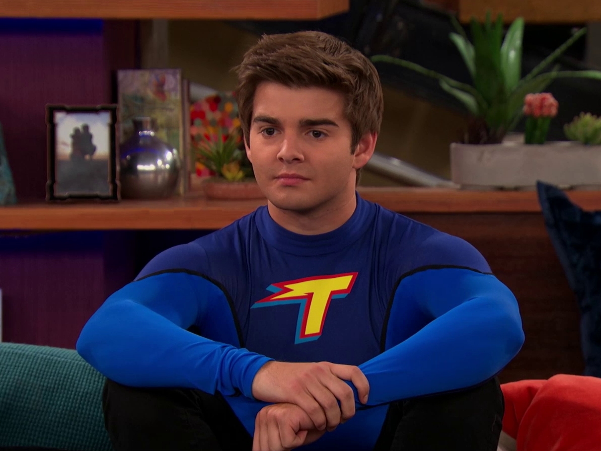 jack griffo thunderbird actores jovenes