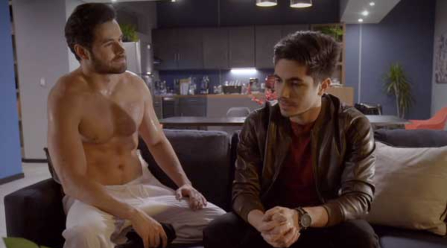 Censura a beso gay en La mexicana y el güero