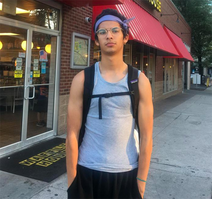 xolo mariduena cobra kai lgbt personajes