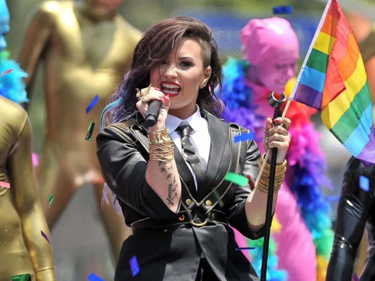 Demi Lovato LGBT+
