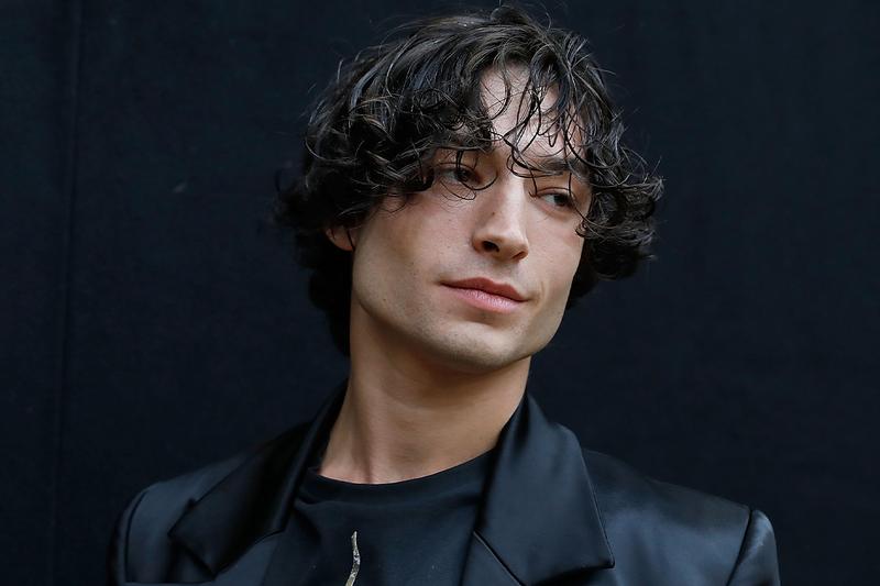Ezra Miller se considera queer
