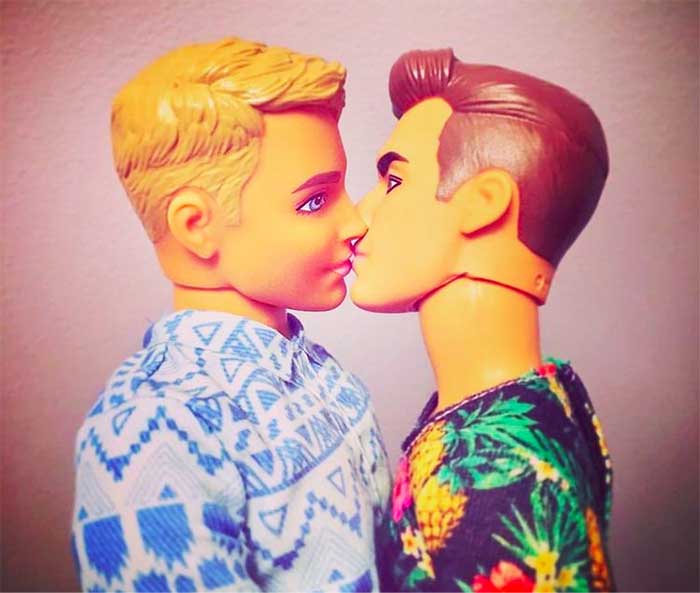 Hombres its juguetes sexuales