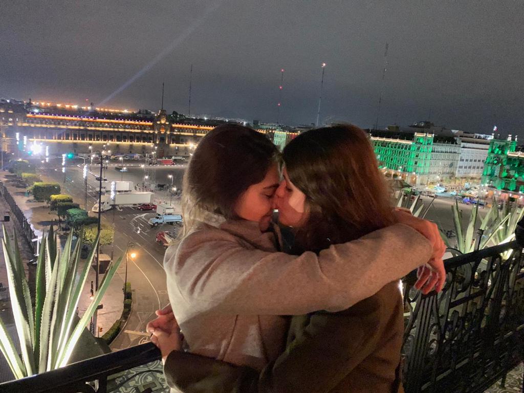 mito del hilo rojo en pareja lésbica