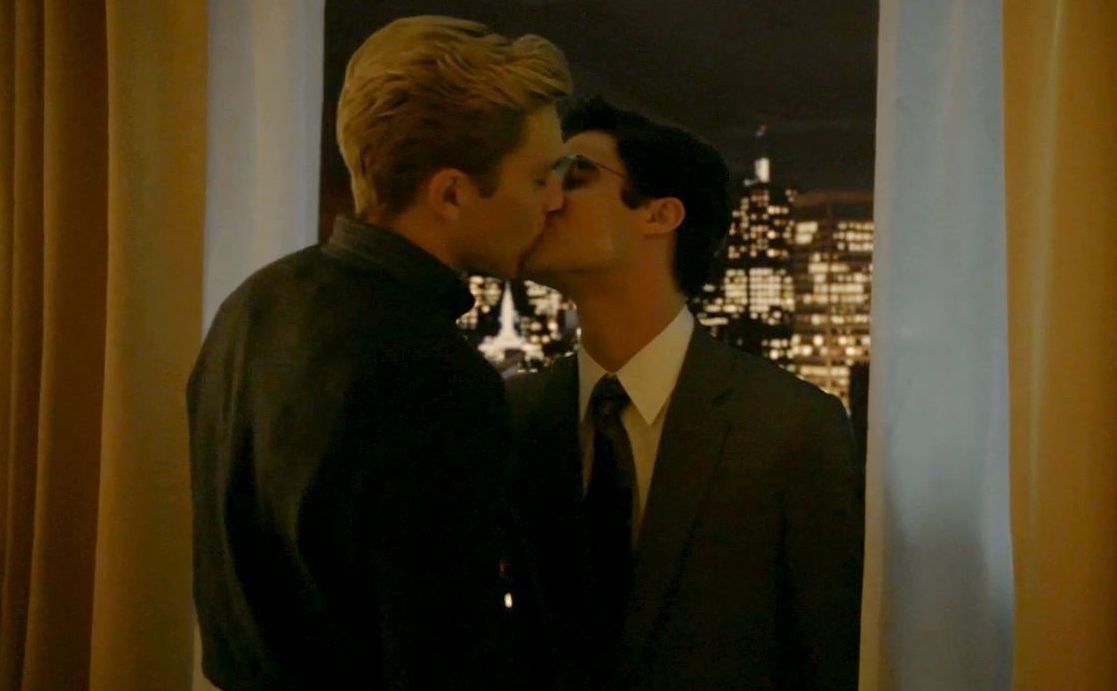 Darren Criss beso gay