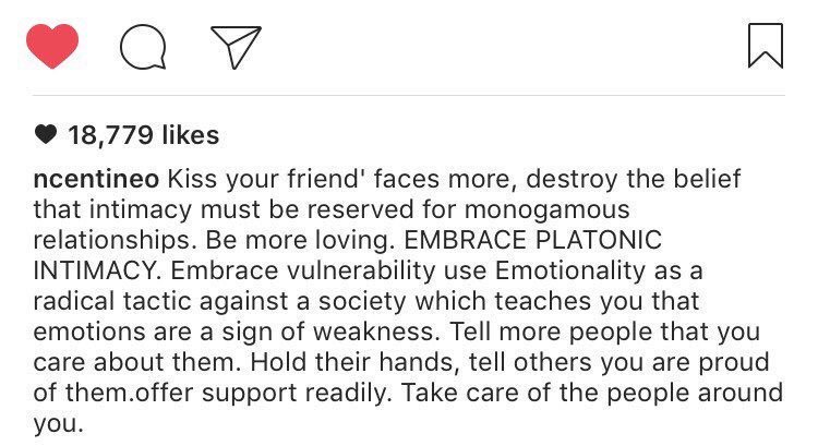 Noah Centineo actor beso gay a amigo chase austin