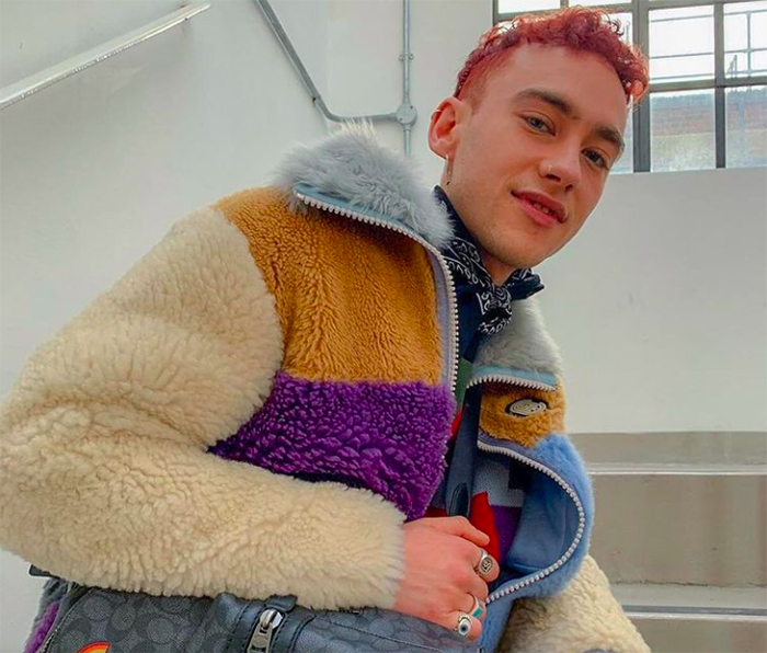 Olly alexander femboy peluche