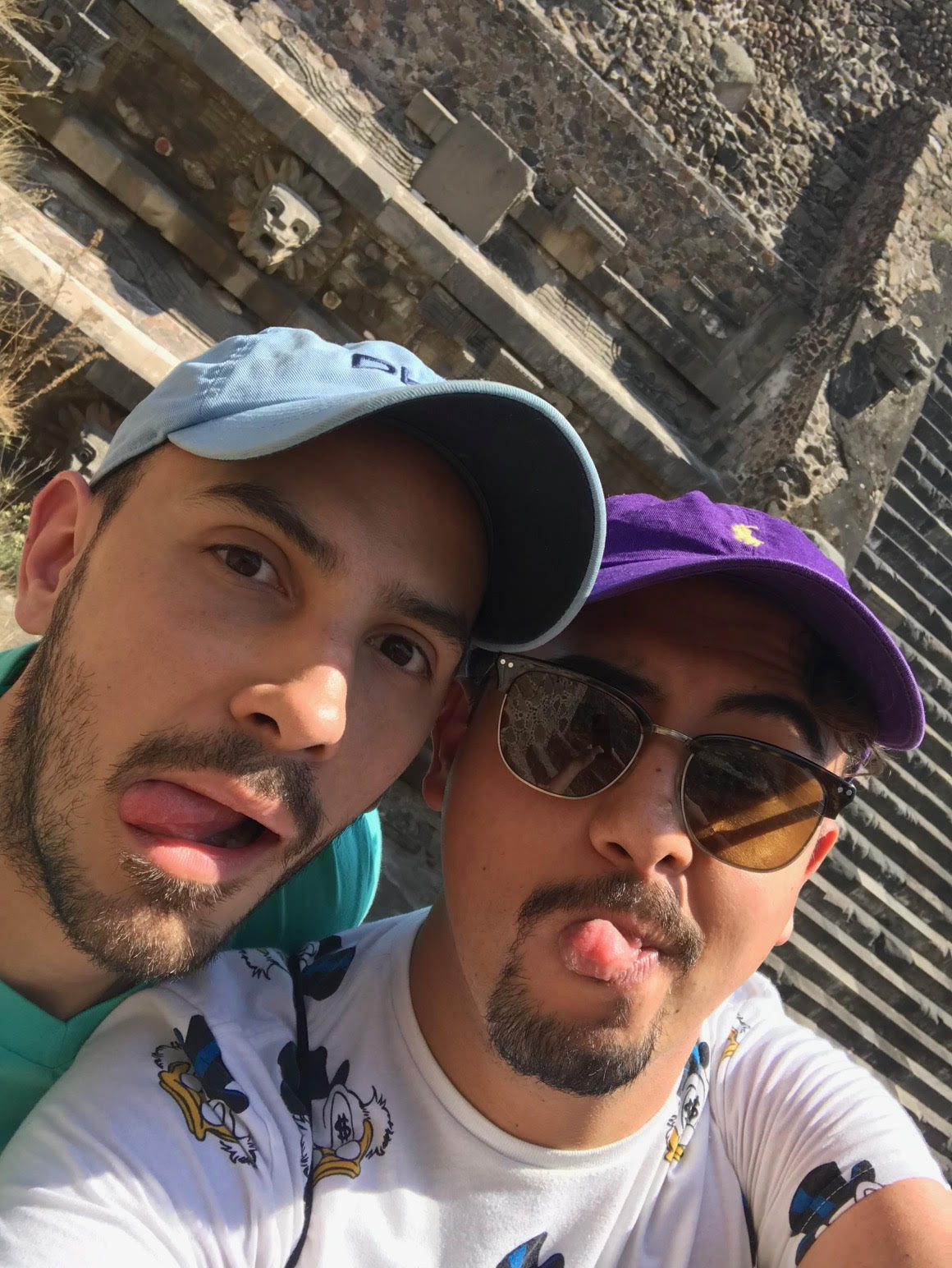 Víctor y Rodrigo Doritos Rainbow