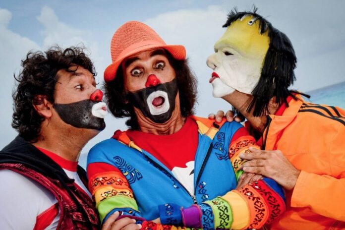 Cepillín enfrentó homofobia de su padre