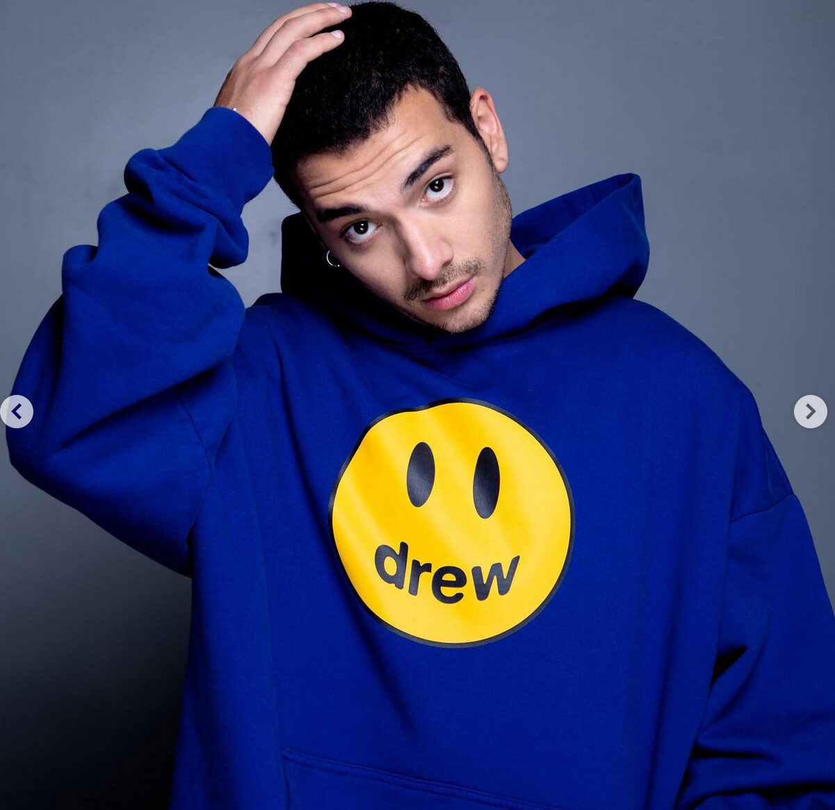 actores guapos nueva versión reboot saak