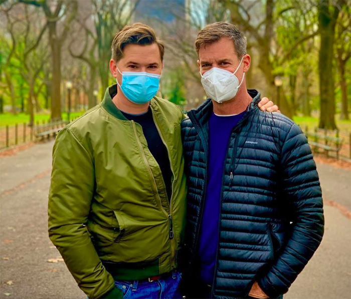 andrew rannells tuc watkins pareja gay pandemia 2020