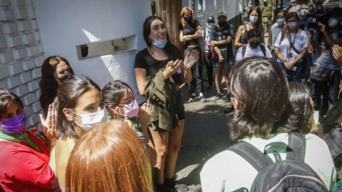 emilia-schneider detención de Emilia Schneider