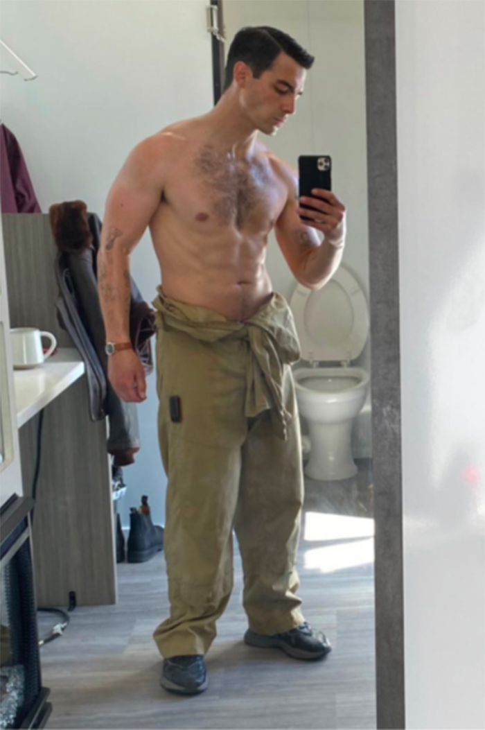 joe jonas sin playera instagram