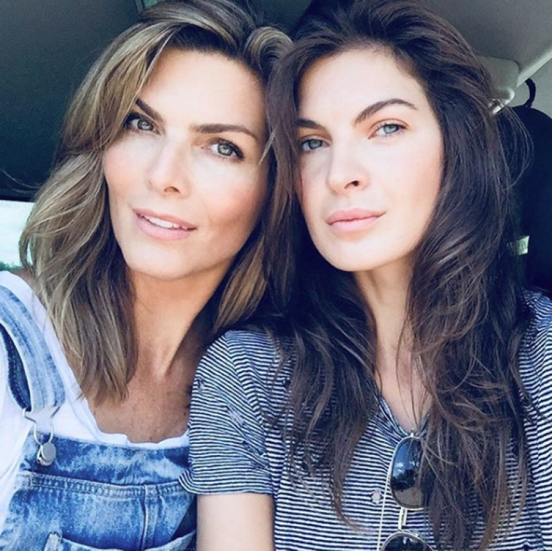 latinas famosas lesbianas Montserrat Oliver