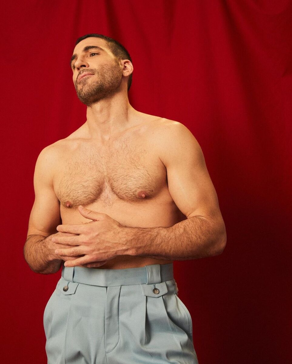 Miguel Ángel Silvestre nueva serie Sky Rojo