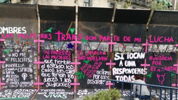 Incluyen a mujeres trans en muro de la paz