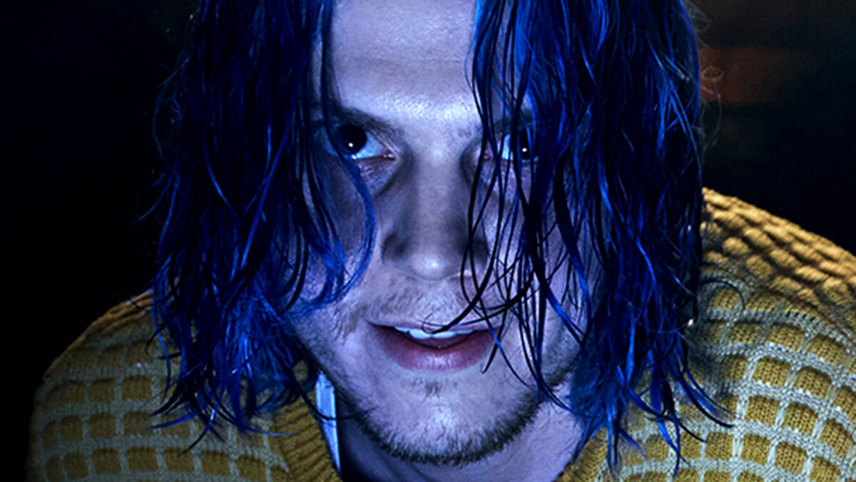 personajes LGBT+ de Evan Peters