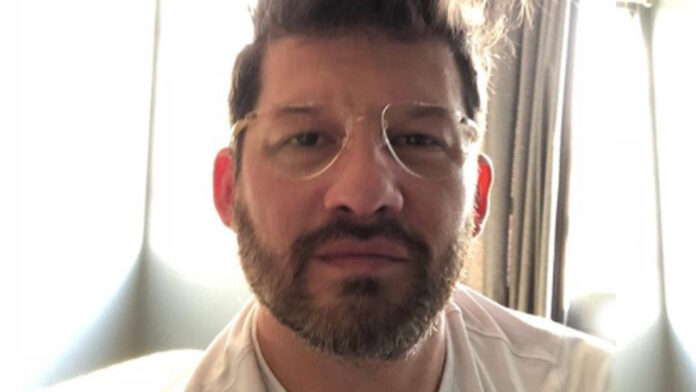 productor-survivor-méxico-gay-hernán-albarenque Productor Survivor México