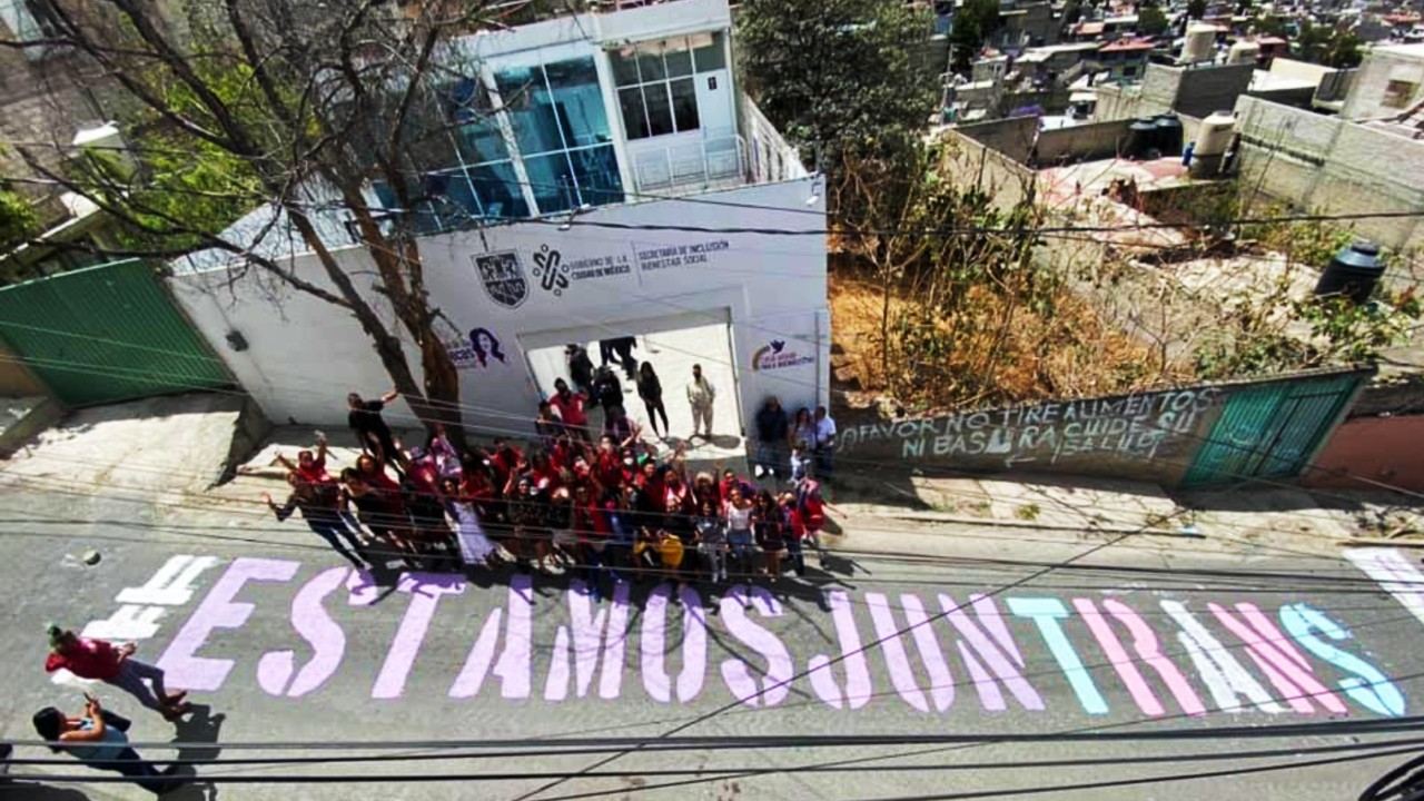 Programas y apoyos de Casa de las Muñecas Tiresias para personas LGBT+