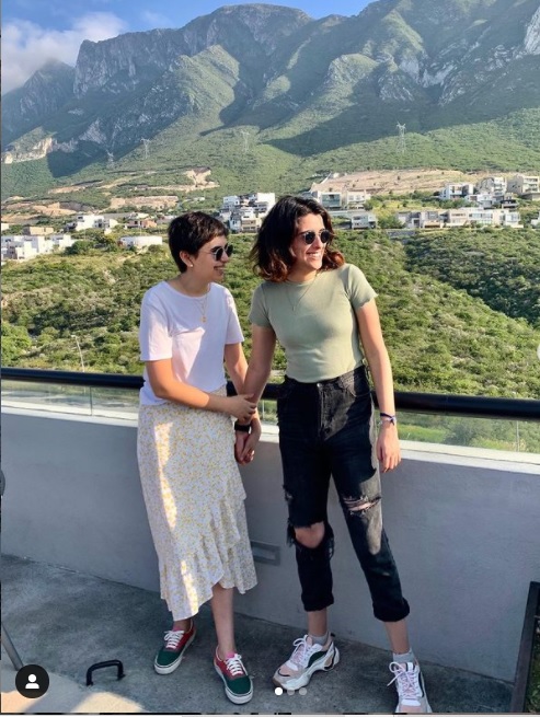 Mariana Sotomayor y su novia Fer