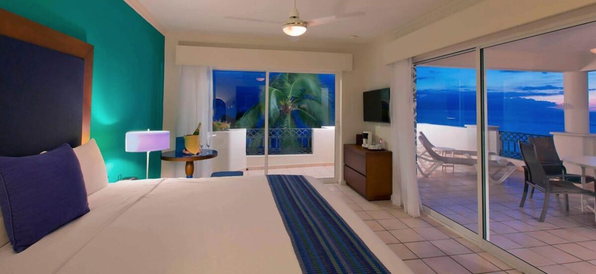 hotel crown paradise golden puerto vallarta habitaciones