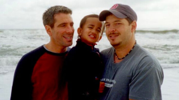 familia homoparental bebé metro