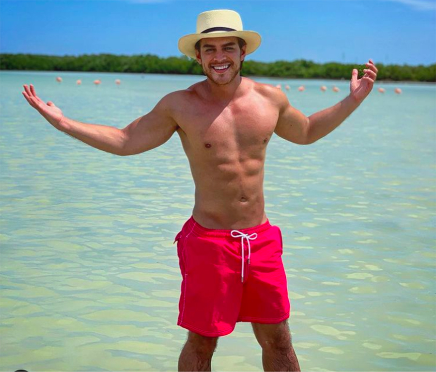 sonrisa mar playa actor polo