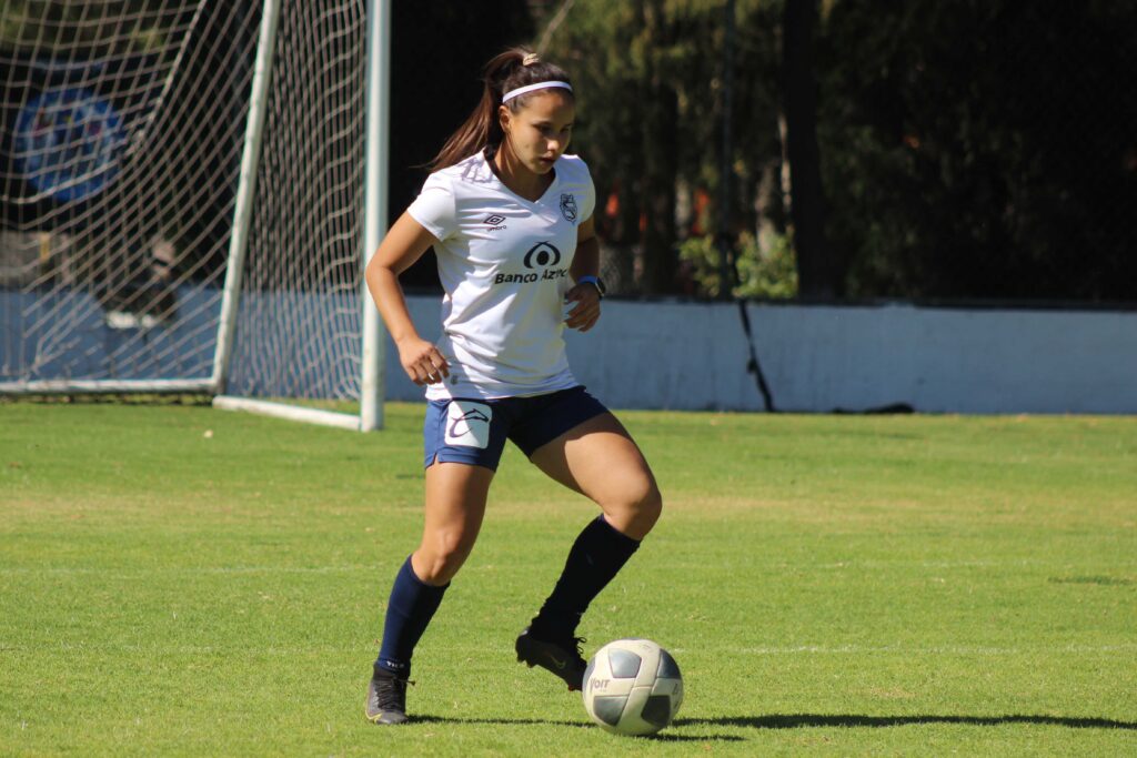 Viridiana Vázquez Kloss futbolistas latinas lgbt