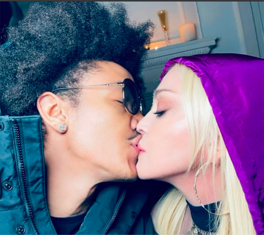 Ahlamalik Williams madonna beso