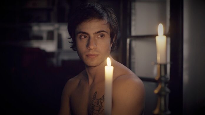 Al mar película sobre bisexualidad y poliamor