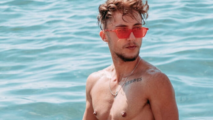 Allan-Segura-chico-trans-Mr-Gay