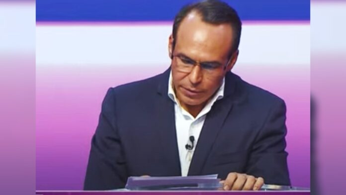 Candidato Carlos Corral del PES usa lenguaje inclusivo