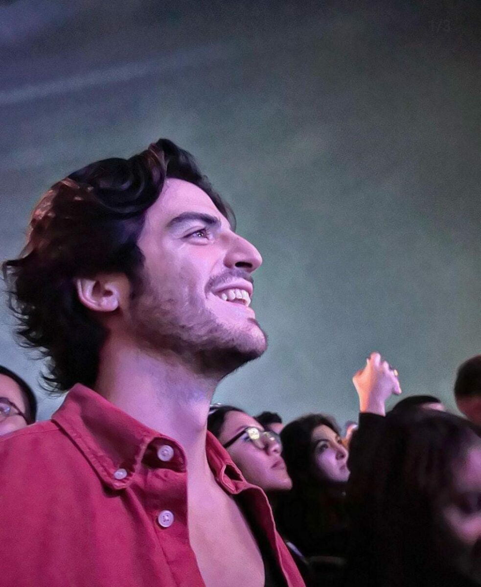 Bernardo Abascal en el concierto de Danna Paola en el Tecate Emblema.