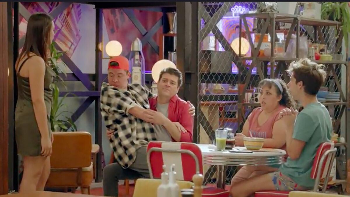 Burro Van Rankin beso gay Armando Hernández