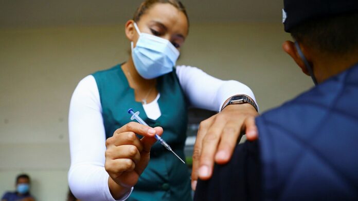 Efectos de la vacuna contra la COVID-19