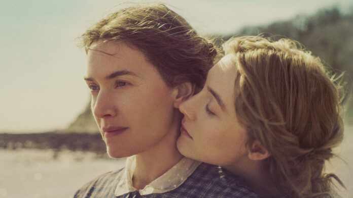 Tv cubana pide perdón por censura a escenas de Ammonite