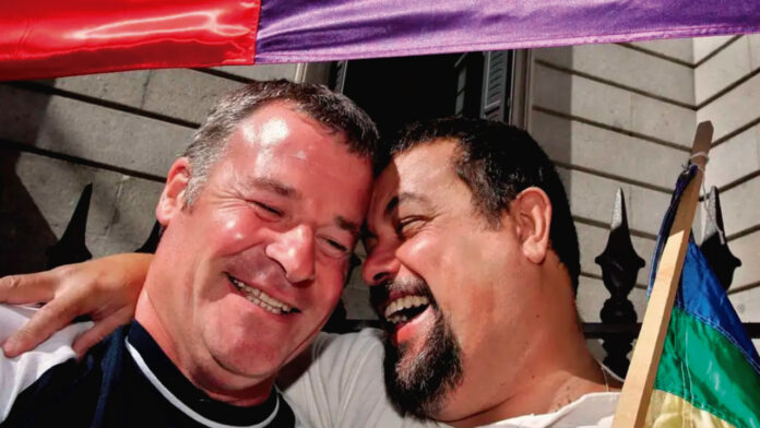 curas-da-bendicion-personas-LGBT