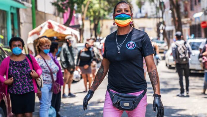 Conductor transfóbico de Uber niega servicio a Kenya Cuevas y mujeres trans