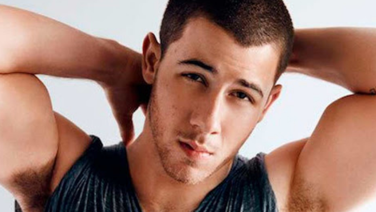nick jonas momentos hot