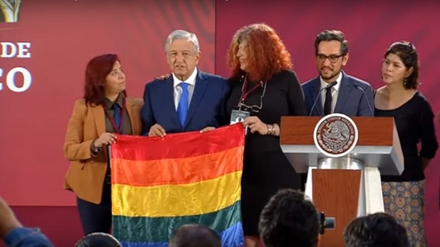 Postura de AMLO sobre derechos LGBT+