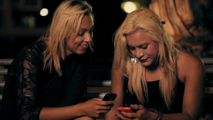 documentales lgbt gratis internet club amazonaa