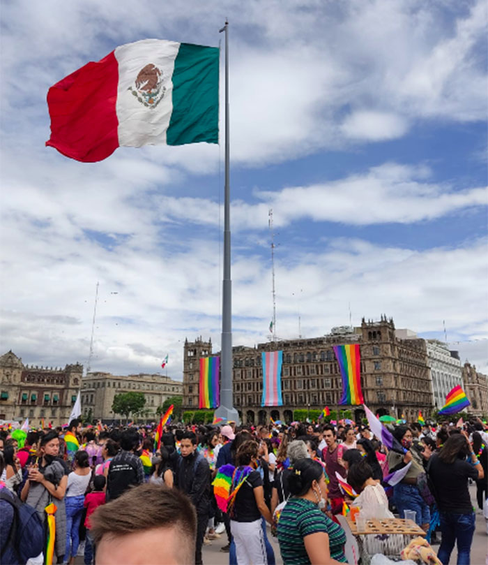 marcha lgbt cdmx zocalo